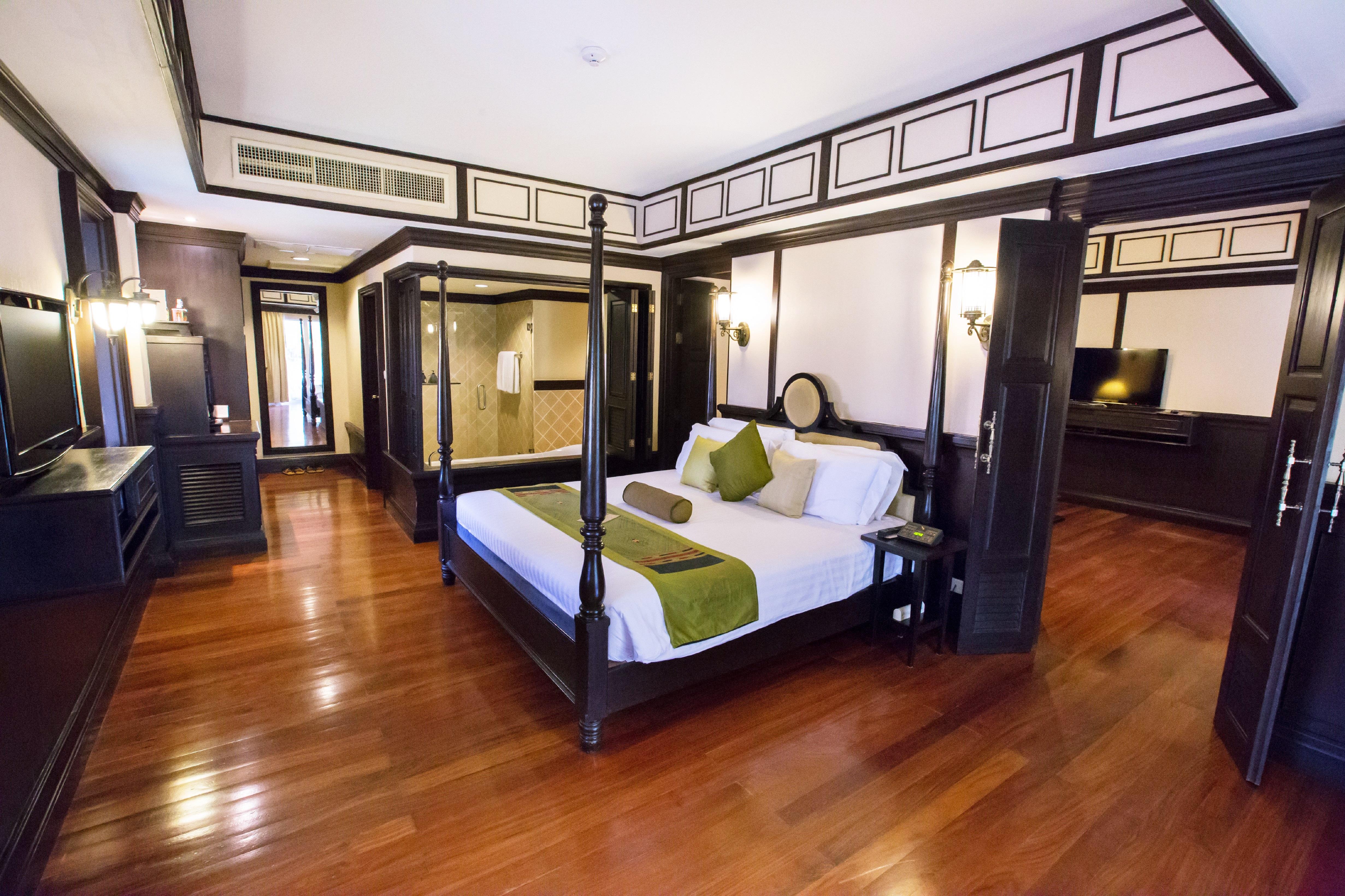 Wora Bura Hua Hin Resort & Spa Εξωτερικό φωτογραφία A suite at the Royal Thai Suite